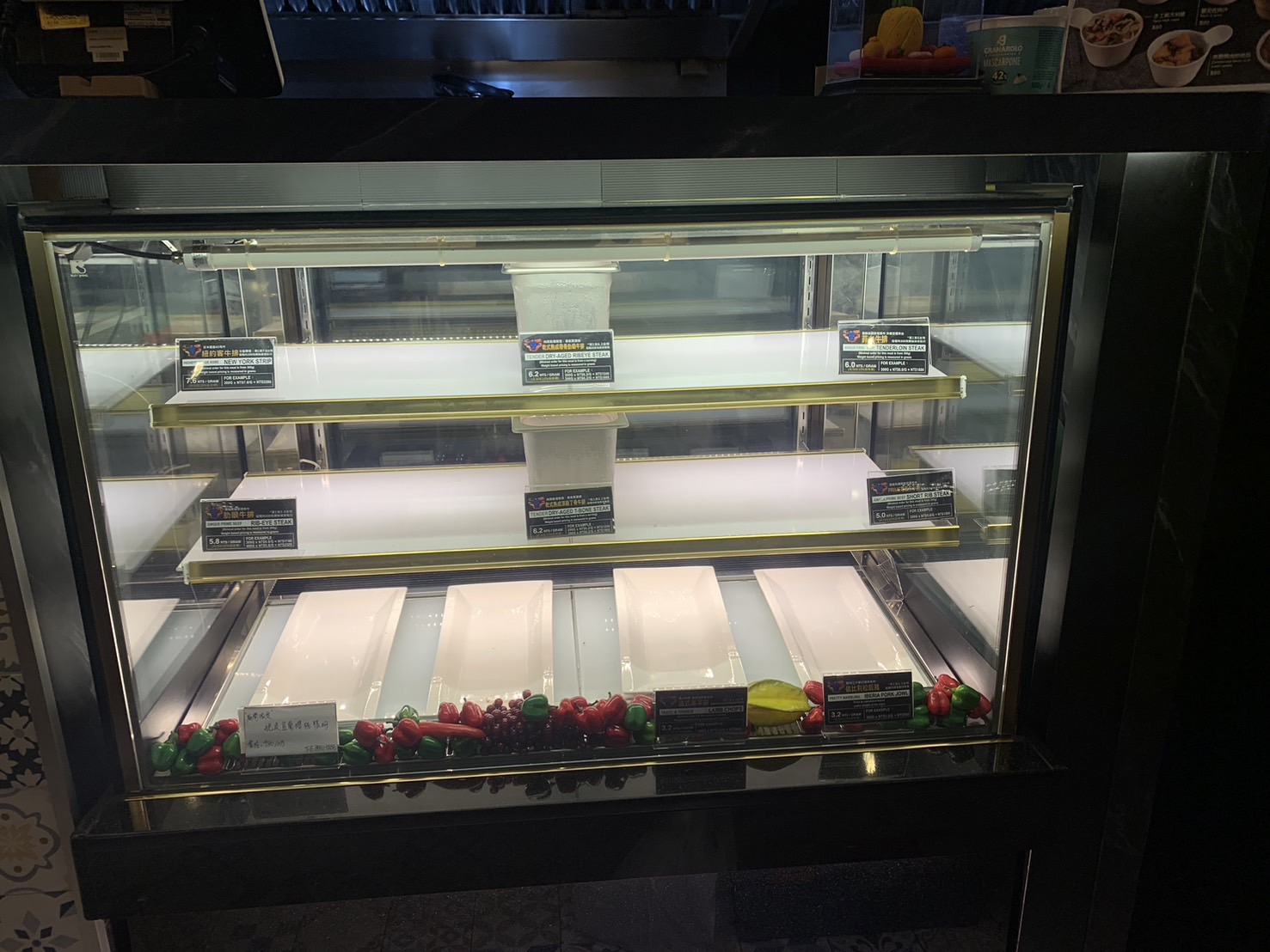 [立刻修案例]高雄吳老闆開了知名肉品店，冰櫃壞掉需要維修的第1張圖片