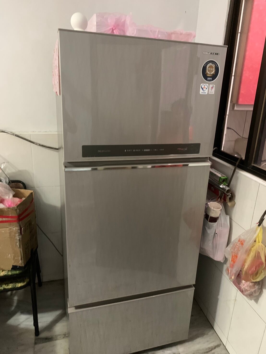 高雄前鎮區冰箱突發故障！立刻修即時搶修，李小姐的冰箱重回冰爽狀態的第1張圖片